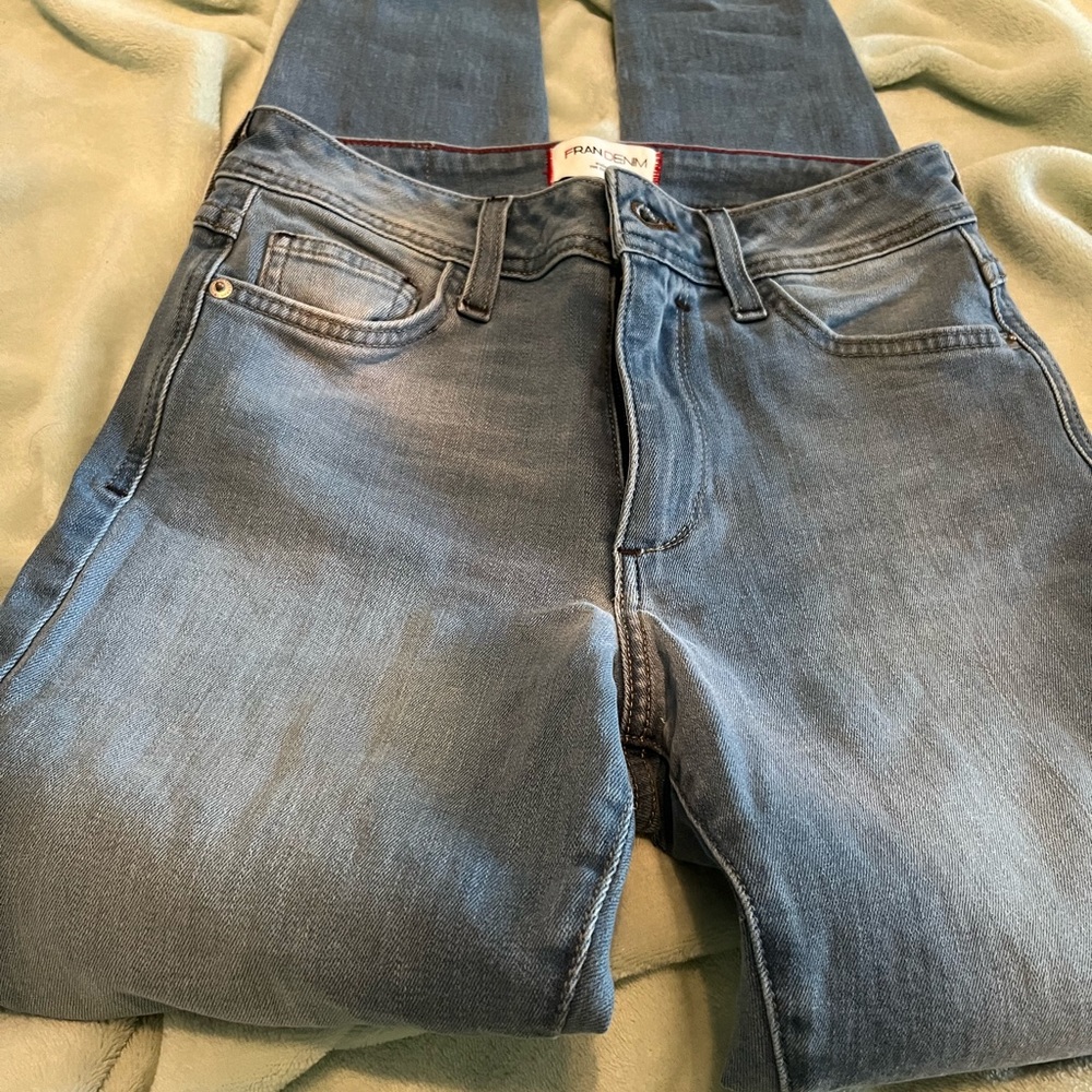 NWOT jeans
